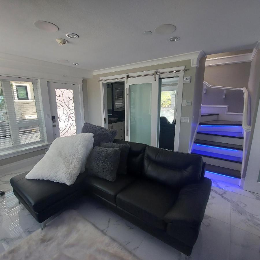 Appartement Beautiful Bright 3 Bed Townhouse à Vancouver Extérieur photo