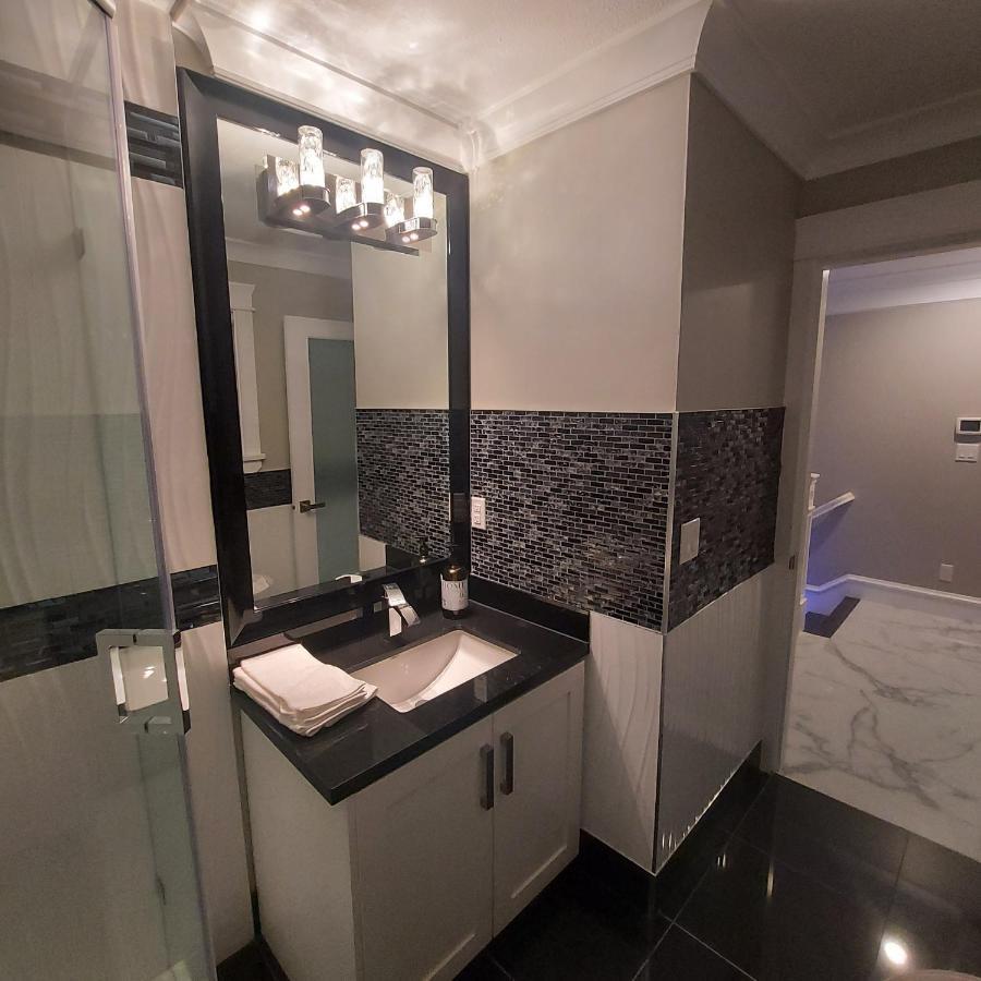 Appartement Beautiful Bright 3 Bed Townhouse à Vancouver Extérieur photo