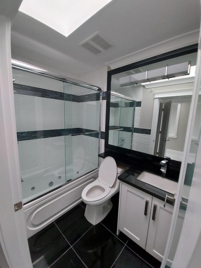 Appartement Beautiful Bright 3 Bed Townhouse à Vancouver Extérieur photo